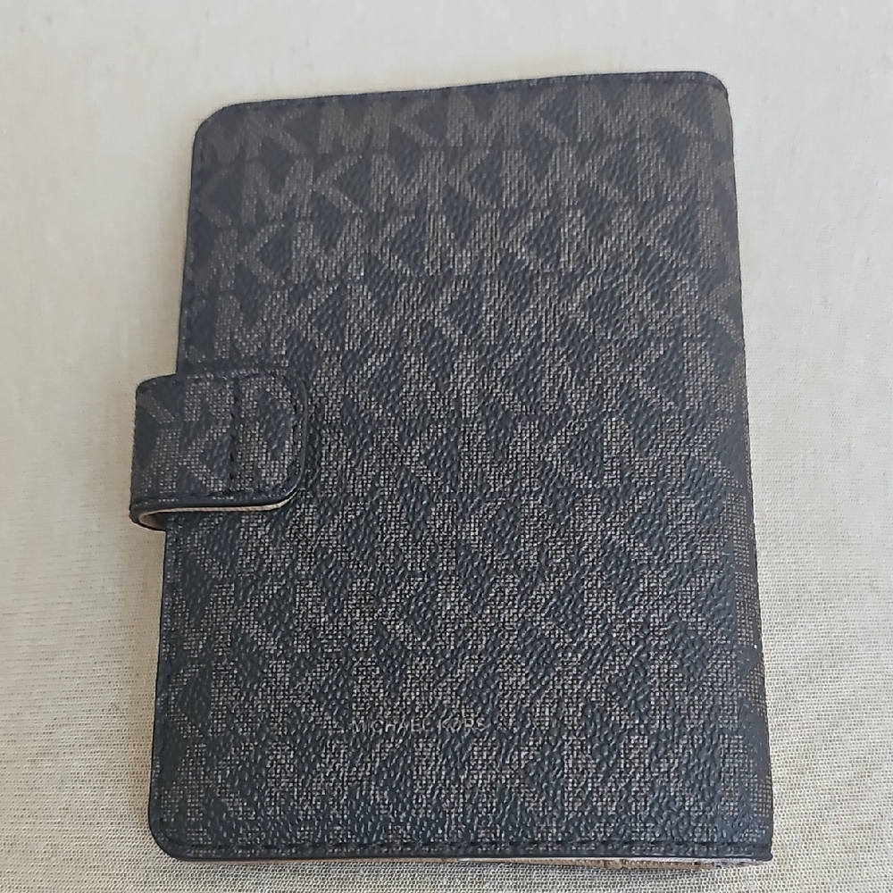 Michael Kors Black MK Signature Snap Wallet with Gold Logo - Picture 3 of 4